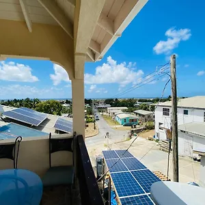 J&j - Balcony View Apartment